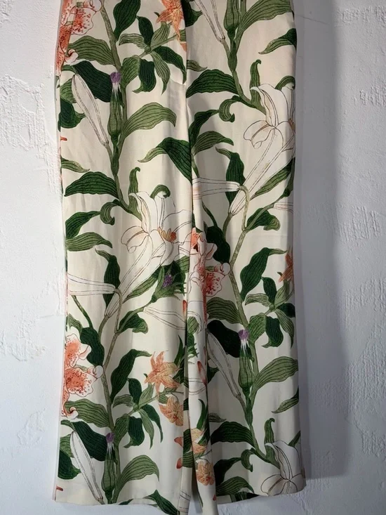 Ann Taylor Floral Wide-Leg Crop Pants - flowy pants - Picture 2 of 16